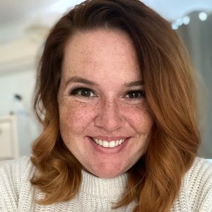 Meet your Posher, Cassandra